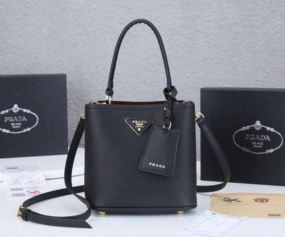 Prada - YSL - Master Bags 👌
For Price 👇 WTSP Text Zain 0568585901

Zain142
♥️♥️♥️