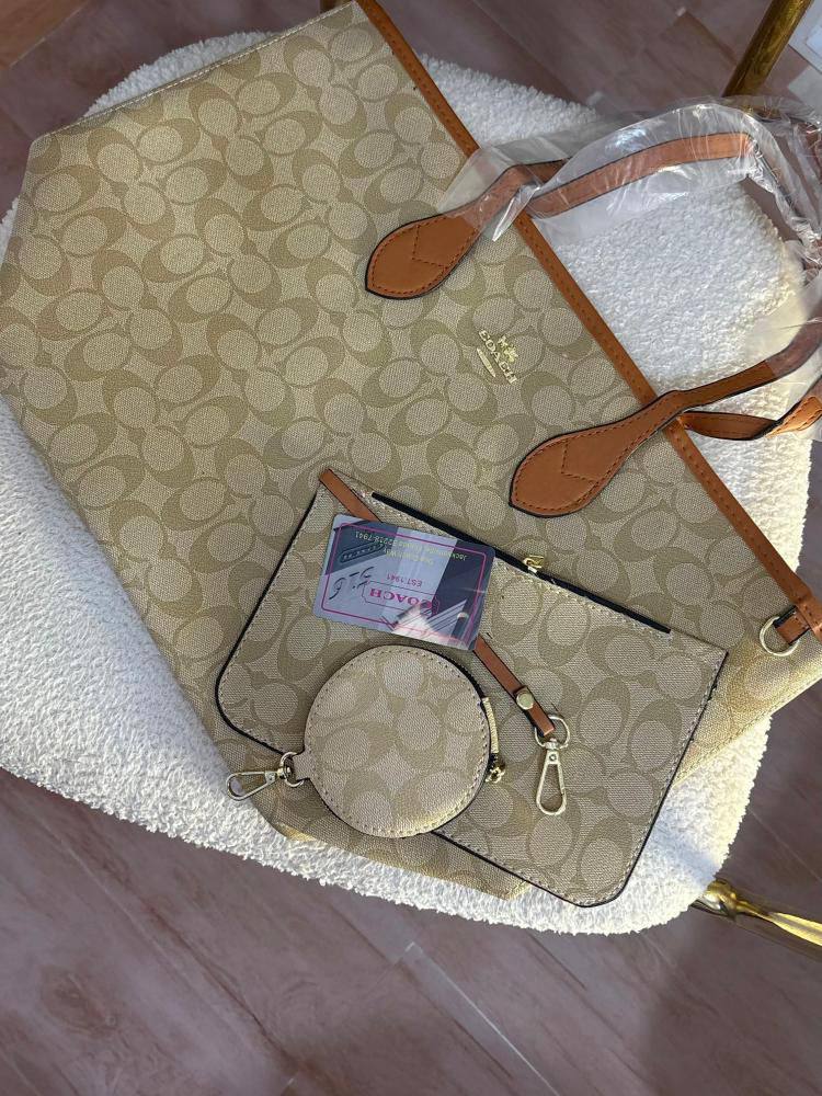 Coach
85 dhs🪙🌨️

Zain136
♥️♥️♥️