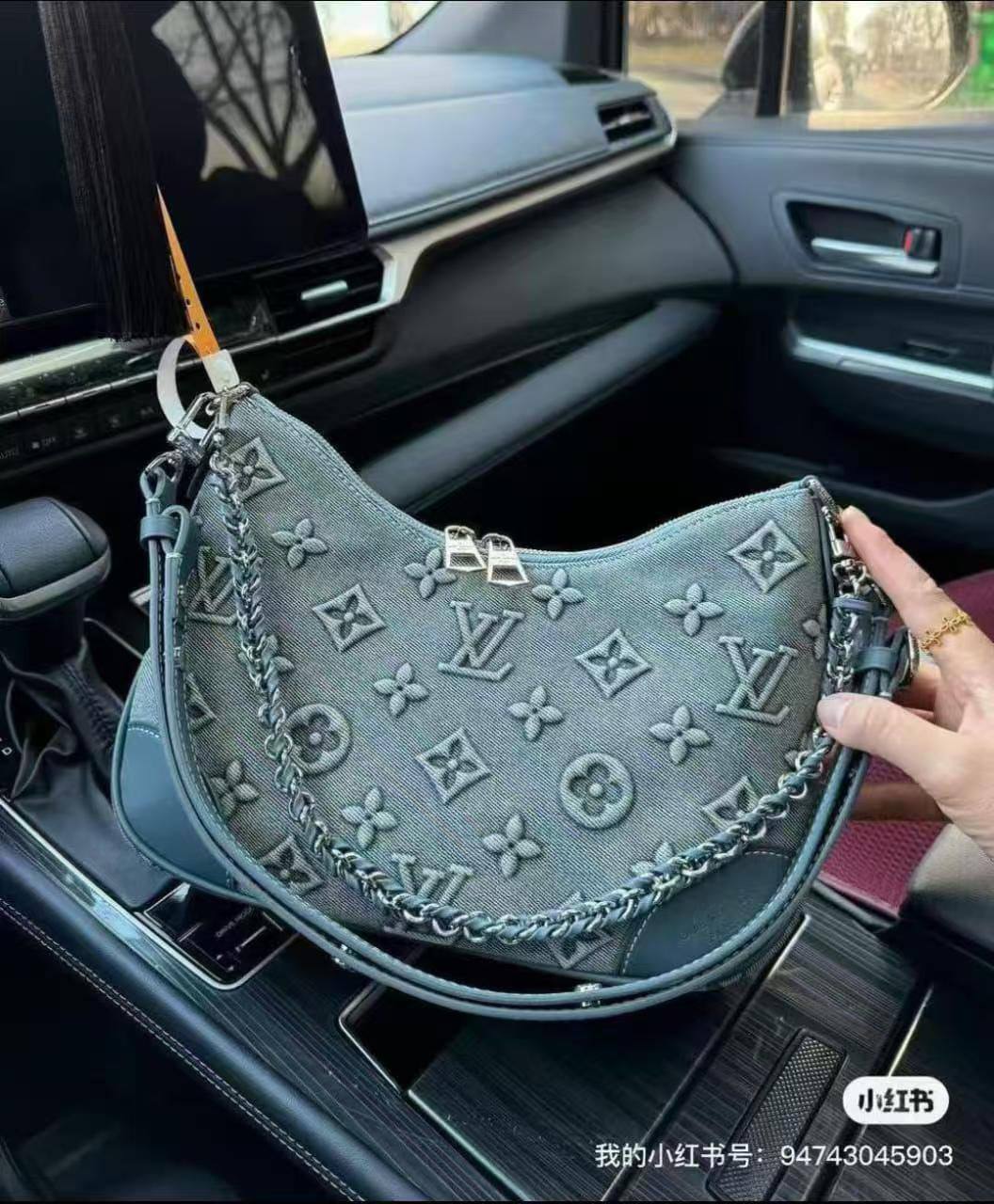 LV
Master
370 dhs✅

Zain228
♥️♥️♥️