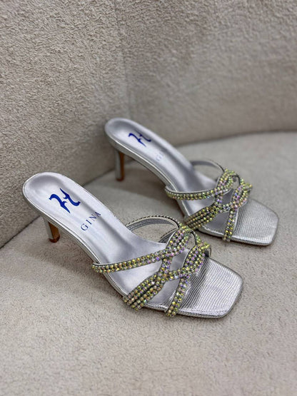 Gina 
110 dhs✅
Size 36-42

Zain55
♥️♥️♥️