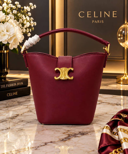Celine Bag 

16Cm 
Good Quality 
230 dhs🇦🇪🇦🇪

Zain131
♥️♥️♥️