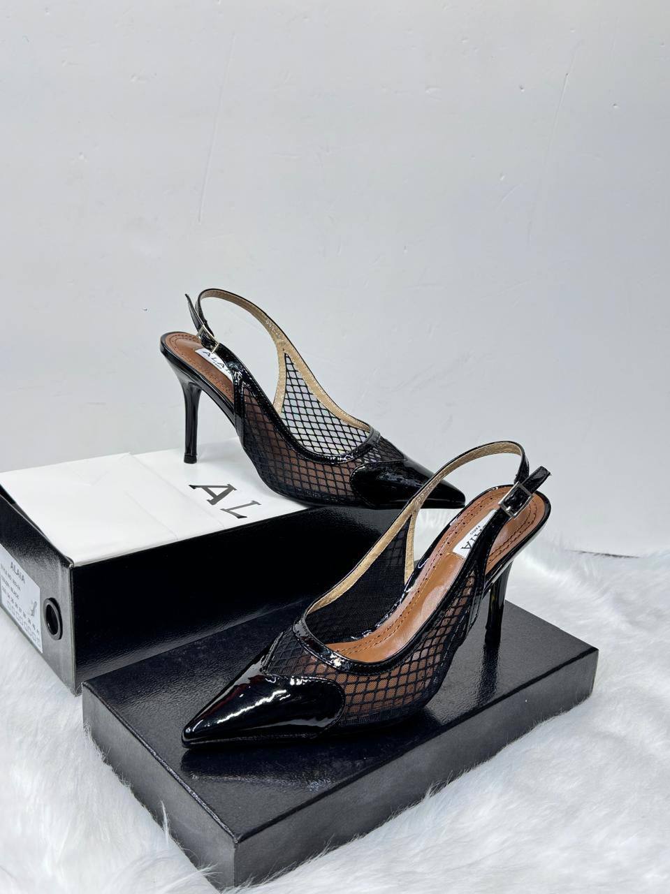 𝗔𝗟𝗔𝗜𝗔 𝟳𝗰𝗺
💯high quality
Size 36-37-38-39-40-41
115 dhs❤️

Zain86
♥️♥️♥️