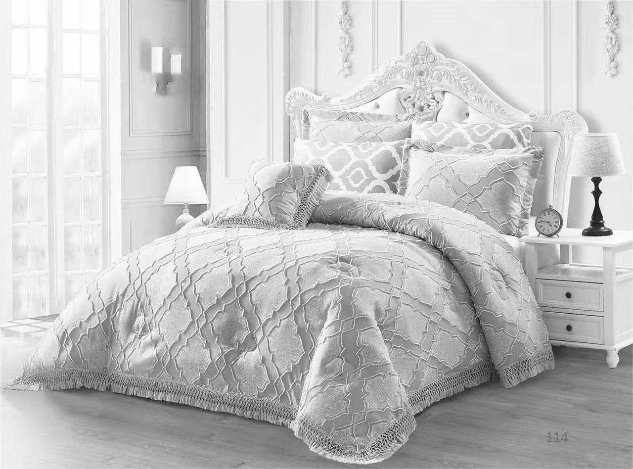 New collection 💥💥💥
Normal 
Embroidered 
Comfort set 
Single size comfort 4pcs set 
110 dhs🪙🖤

Zain99
♥️♥️♥️