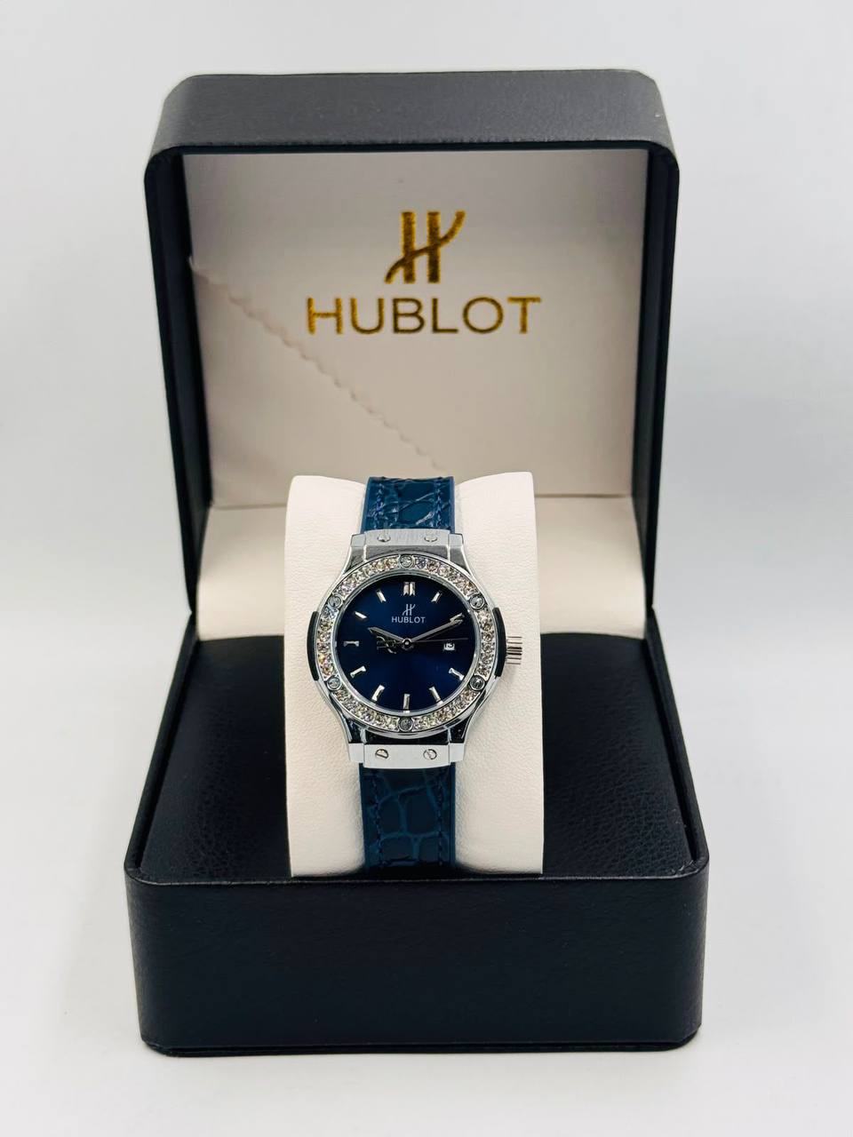Hublot Ladies
*New arrival*🔥
80 dhs✅

Zain08
♥️♥️♥️