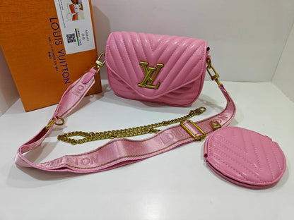 LV 
95 dhs🌺 
with box
🎁🎁🎁

Zain235
♥️♥️♥️