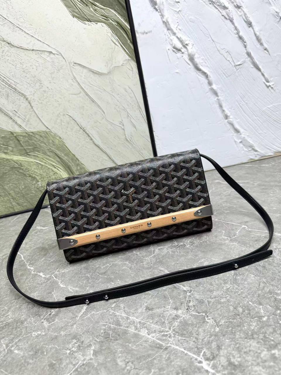 Goyard
Master🌺🌺
270 dhd✅

Zain134
♥️♥️♥️