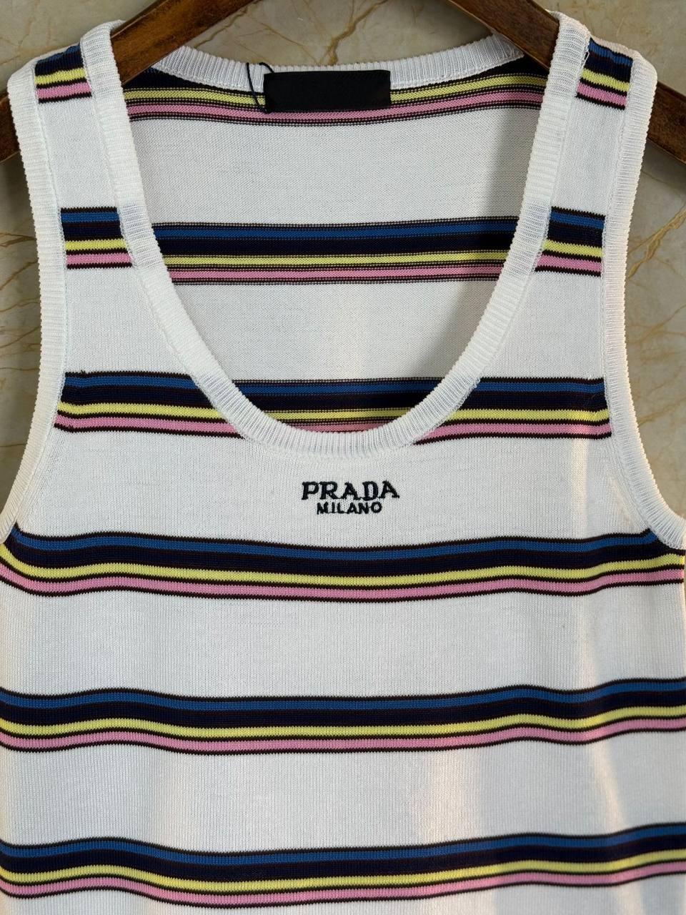 PRADA
Women’s Top
Master Quality 
SML
230 dhs🇦🇪

Zain276
♥️♥️♥️