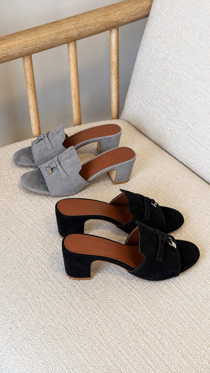 LORO PIANA 

QUALITY: SUPER MASTER

SIZE:35 TO 42

430 dhs🇦🇪🇦🇪

Zain319
♥️♥️♥️