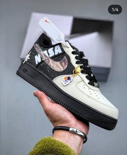 NIKE
40 to 45 size
95 dhs🪙🌨️

Zain27
♥️♥️♥️