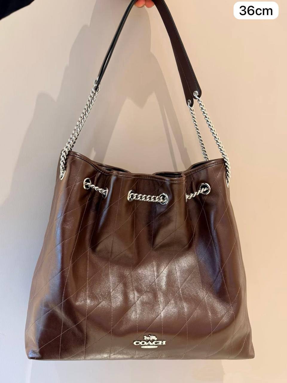 💖 Coach Evelyn
1️⃣ First quality
Size : 36 * 32 cm
100 dhs🇦🇪🇦🇪

Zain115
♥️♥️♥️