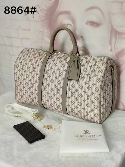 Travel bags

115 dhs🇦🇪🇦🇪

Zain26
♥️♥️♥️