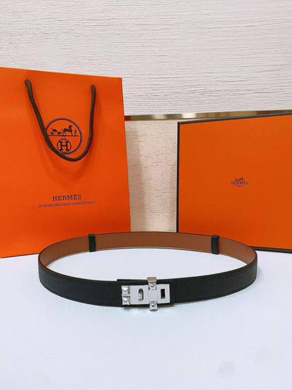 💞*HERMES*💞
💞*Master quality*💞
280 dhs🪙🌨️

Zain164
♥️♥️♥️