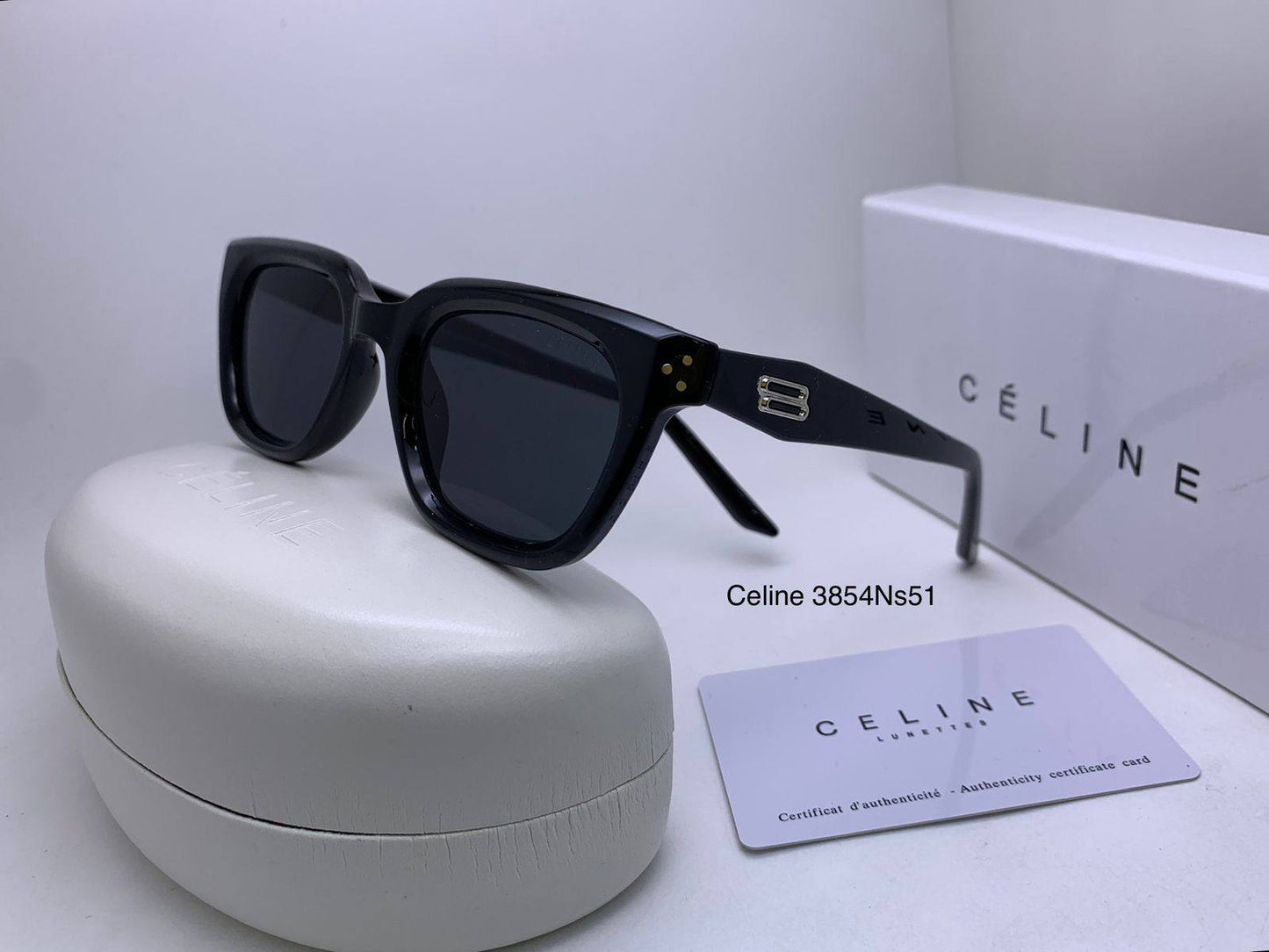 Sunglasses
70 dhs❤️

Zain126
♥️♥️♥️