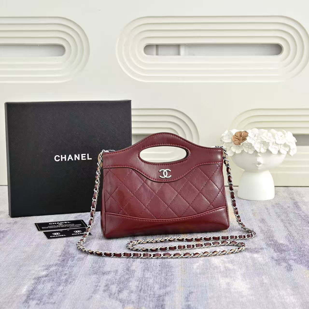 Chanel
withbox 
95 dhs🇦🇪🇦🇪

Zain143
♥️♥️♥️