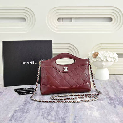 Chanel
withbox 
95 dhs🇦🇪🇦🇪

Zain143
♥️♥️♥️