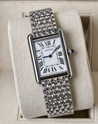 Cartier 

watch unsix (
size36mm) 

good quality 
230 dhs🇦🇪🇦🇪

Zain59
♥️♥️♥️