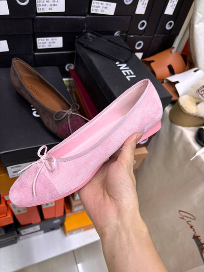 Chanel
Size 36-41，
130 dhs💓

Zain145
♥️♥️♥️