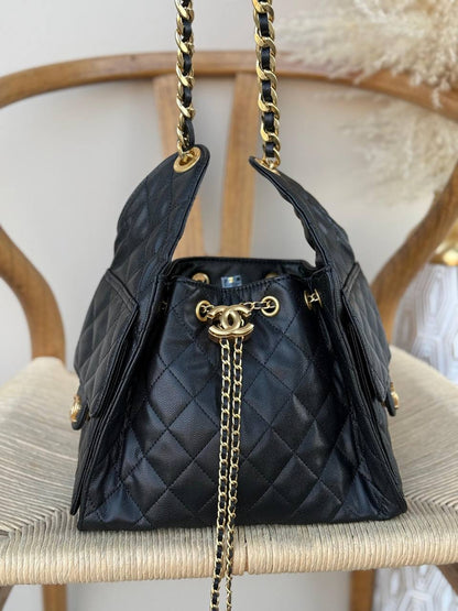 CHANEL

22cm
360 dhs✅

25cm
380 dhs✅

33cm
400 dhs✅

Top quality 
With box🎁

Zain167
♥️♥️♥️