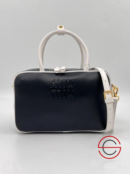 MIU MIU
BEST QUALITY WITH BOX’S 
90 dhs✅
SIZE 27CM

Zain290
♥️♥️♥️