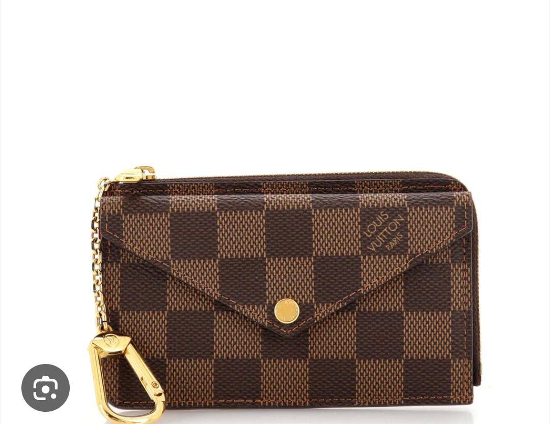 LV

AVAILABLE 

WALLAT 

WITH BOX 🎁 

50 dhs🇦🇪🇦🇪🇦🇪

Zain169
♥️♥️♥️