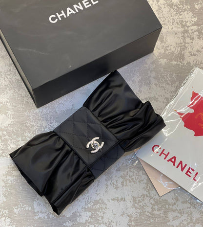 Chanel
180 dhs❣️

Zain175
♥️♥️♥️