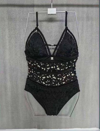 CHANEL
Women’s Swimsuit
Master Quality 
SMLXL
280 dhs✅

Zain276
♥️♥️♥️