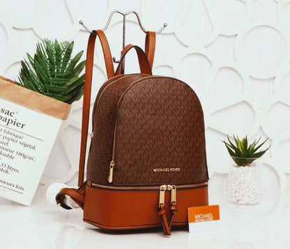 MK BACKPACK NEW CAME GOOD QUALITY 
95 dhs🇦🇪🇦🇪

Zain295
♥️♥️♥️