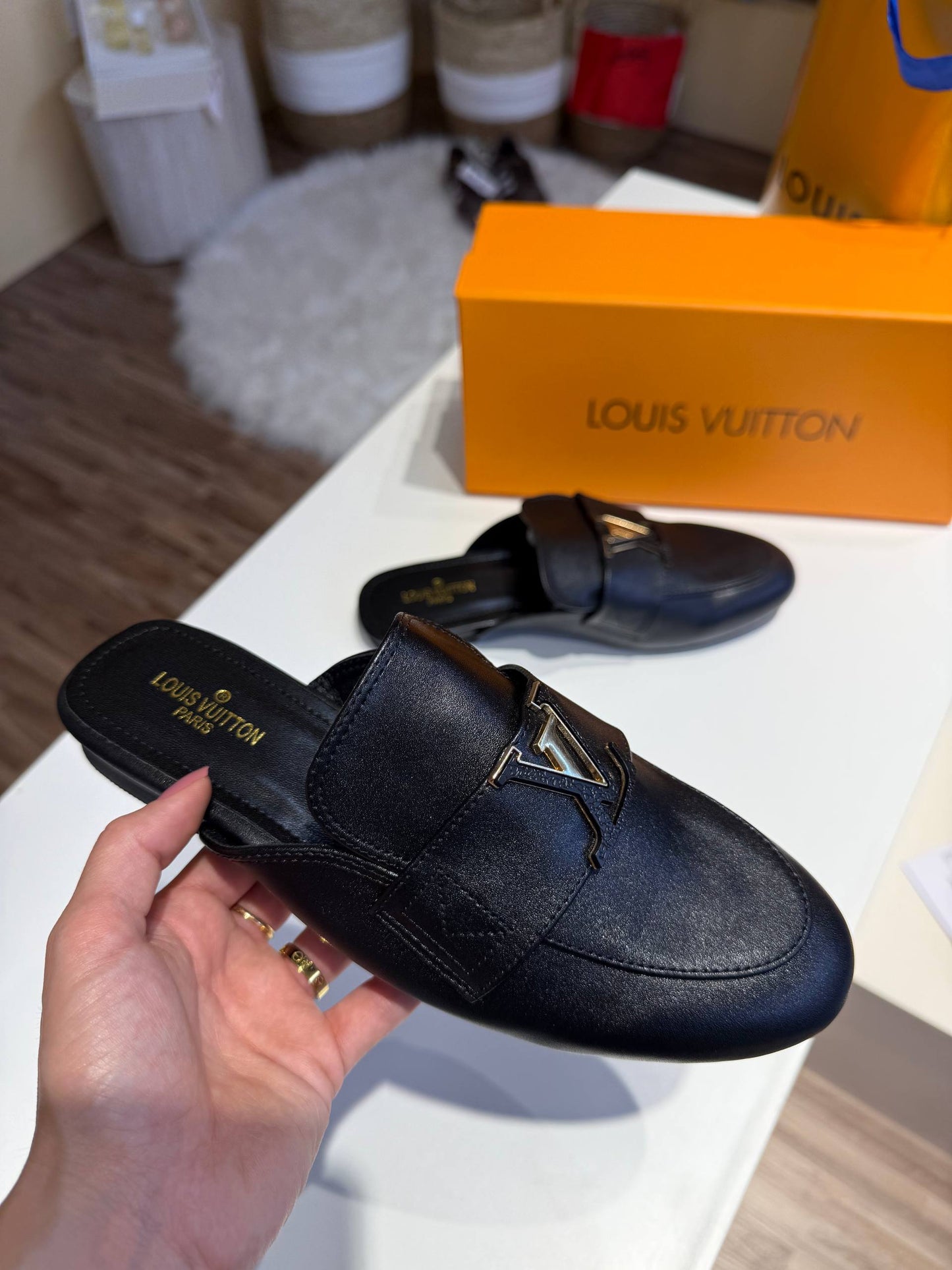 LV  

𝐒𝐢𝐳𝐞 𝟑𝟔-𝟑𝟕-𝟑𝟖-𝟑𝟗-𝟒𝟎-𝟒𝟏 
105 dhs✅

Zain86
♥️♥️♥️

اطلبوه من الوتس المثبت في الأعلى👆🏻👆🏻

تواصلو معنا 👈🏻 Zain 
For order WhatsApp pinned 👆🏻

♥️♥️♥️