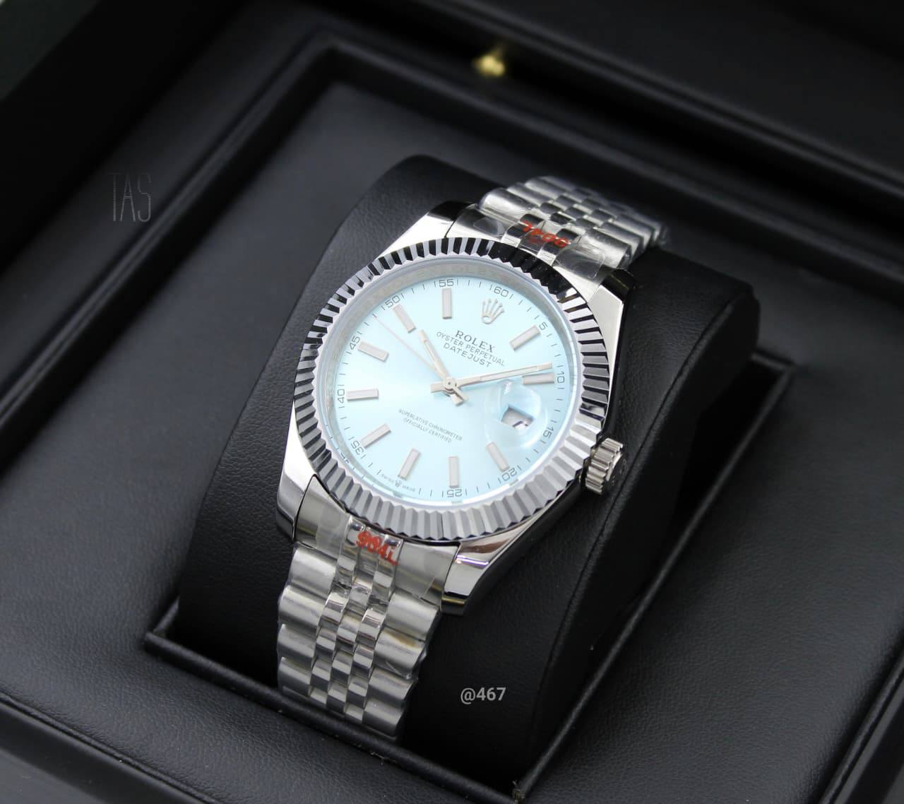 ROLEX DATEJUST MEN AUTOMATIC 41mm

180 dhs🪙🖤

Zain58
♥️♥️♥️