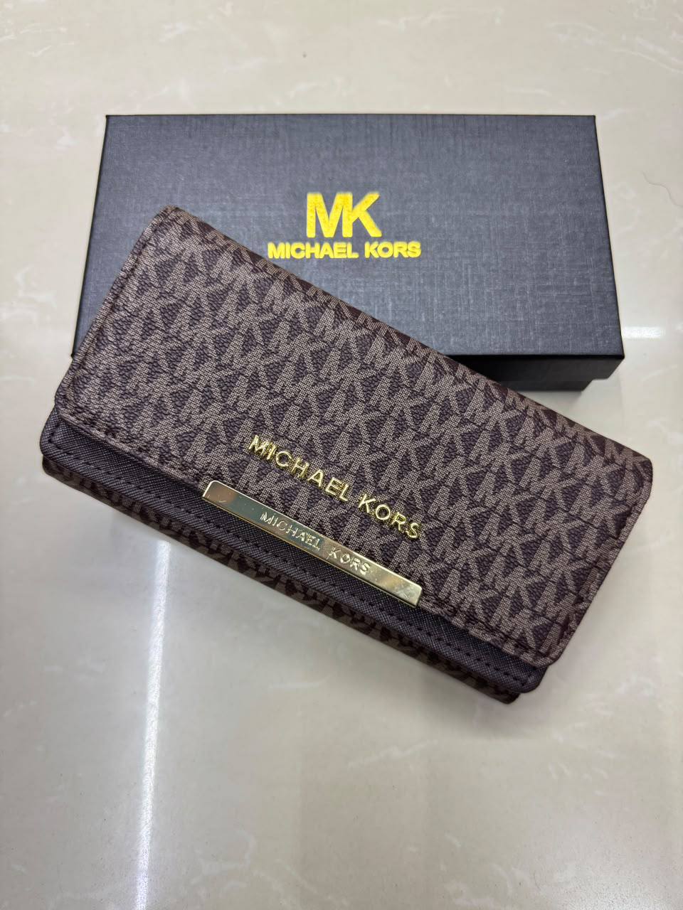 MK
YSL-Long wallet 

With box 
40 dhs🇦🇪🇦🇪🇦🇪

Zain50
♥️♥️♥️