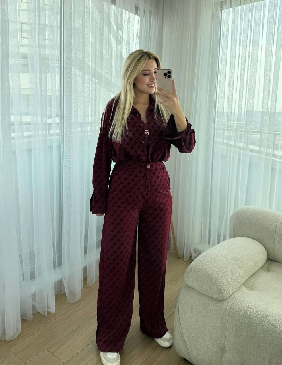 guess set
طقم 3 قطع متوفر ب 3 ألوان 
قماش فخم والكتابة بالمخمل♥️

Set 3pc 
Available in 3 color (brown, burgundy, beige)
Luxurious fabric, all writing in velvet ♥️


230 dhs

OnurStyle 

اطلبوها من الوتس المثبت في الأعلى👆🏻👆🏻

تواصلو معنا 👈🏻 Zain 
Fo