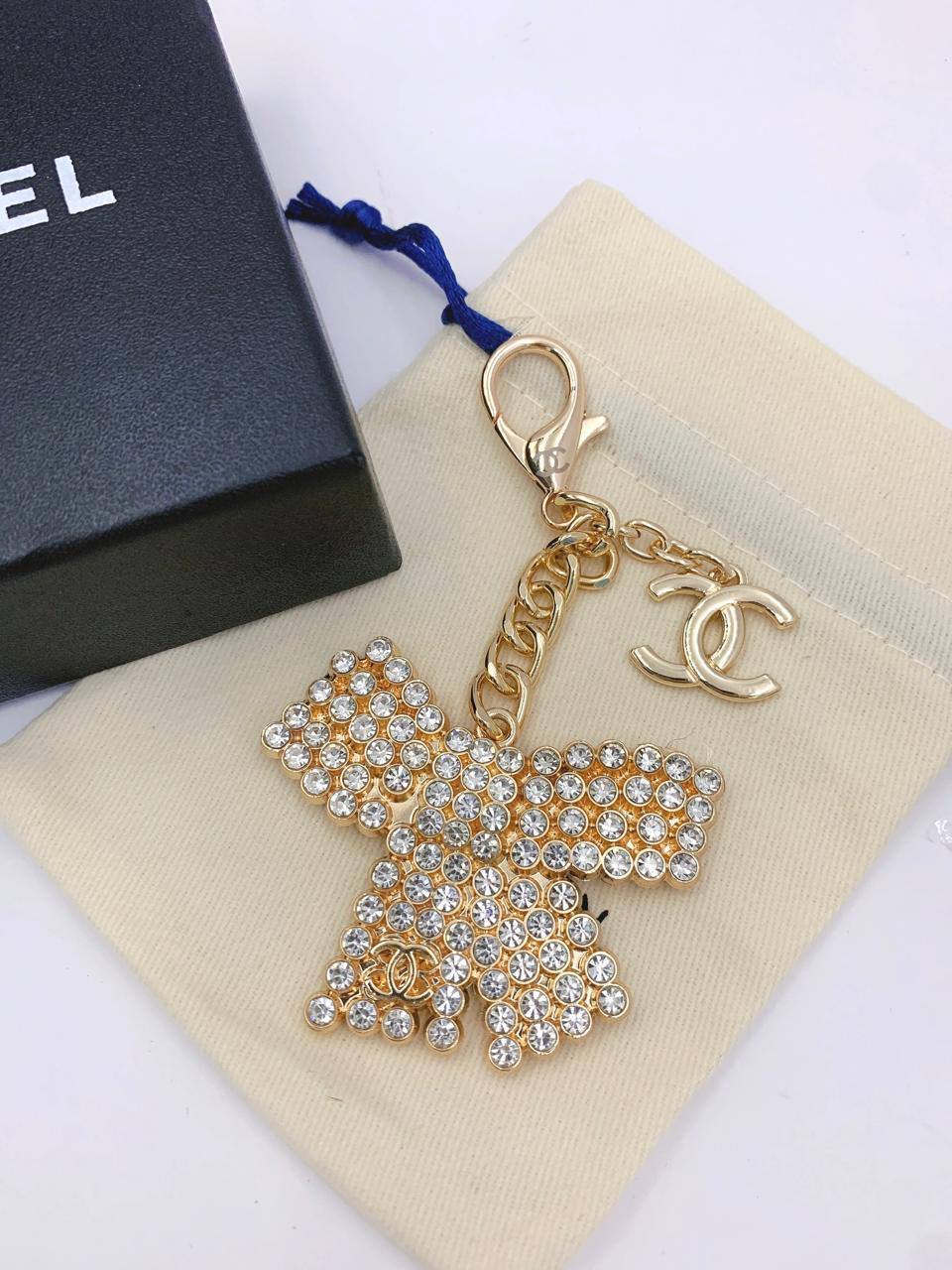 Key Chain
75 dhs🪙💚

WITH Box And Paper Bag
🎁🎁🎁

Zain89
♥️♥️♥️