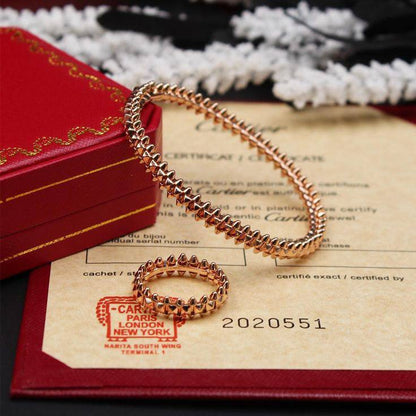 CARTIER FULL SET❤️‍🔥*
Necklace 💥
Earring 🦋
Bangle ✨
Ring 💍 available size👇
6,7,8,9,10
Master quality 💯
With normal boxes 🗃️ 
180 dhs💓
With master box 📦 
230 dhs💓

Zain216
♥️♥️♥️