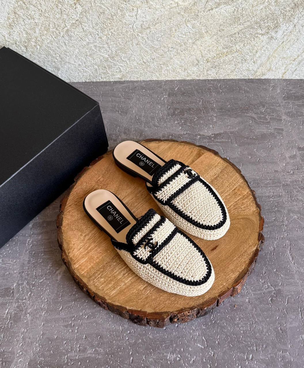 Chanel 
SuperMaster Quality 💯
450 dhs✅
Size: 36-41💥

Zain171
♥️♥️♥️