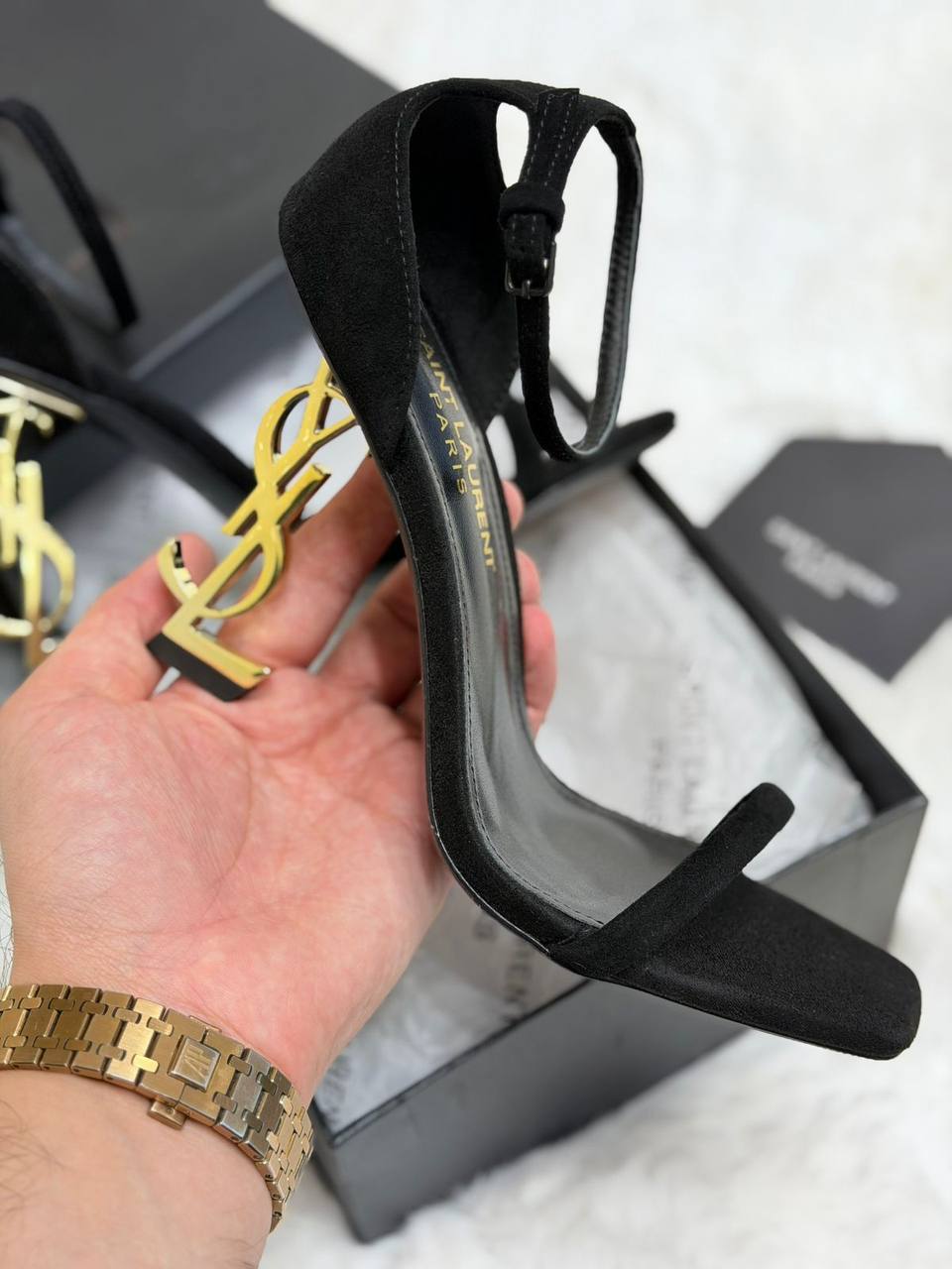 YSL
💎 _*VIP QUALITY +A*_ 💎
Size 37 To 41
480 dhs✅

Zain292
♥️♥️♥️