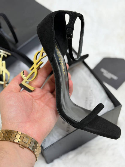 YSL
💎 _*VIP QUALITY +A*_ 💎
Size 37 To 41
480 dhs✅

Zain292
♥️♥️♥️