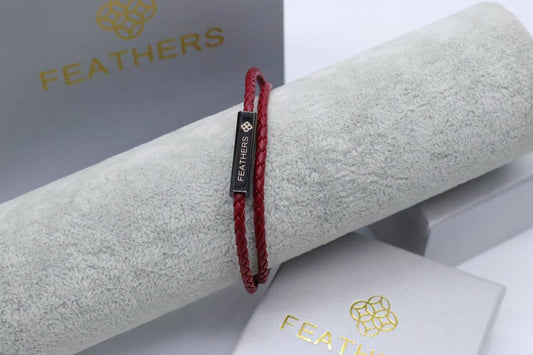 Bracelet 
55 dhs💓
+Box and paper bag🎁

Zain33
♥️♥️♥️