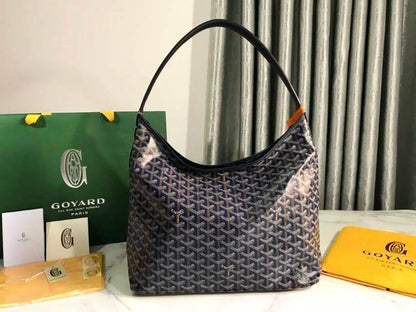 Goyard
33*26*14cm
110 dhs✅

Zain17
♥️♥️♥️