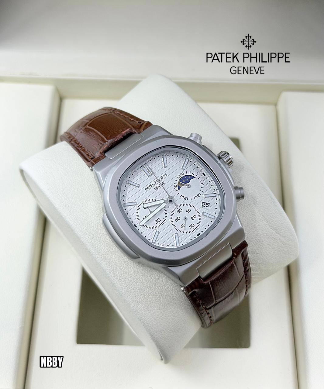 PATEK PHILIPPE
*Mat finish metal*
*Chronograph working*
115 dhs🗽

*Battery*

Zain29
♥️♥️♥️