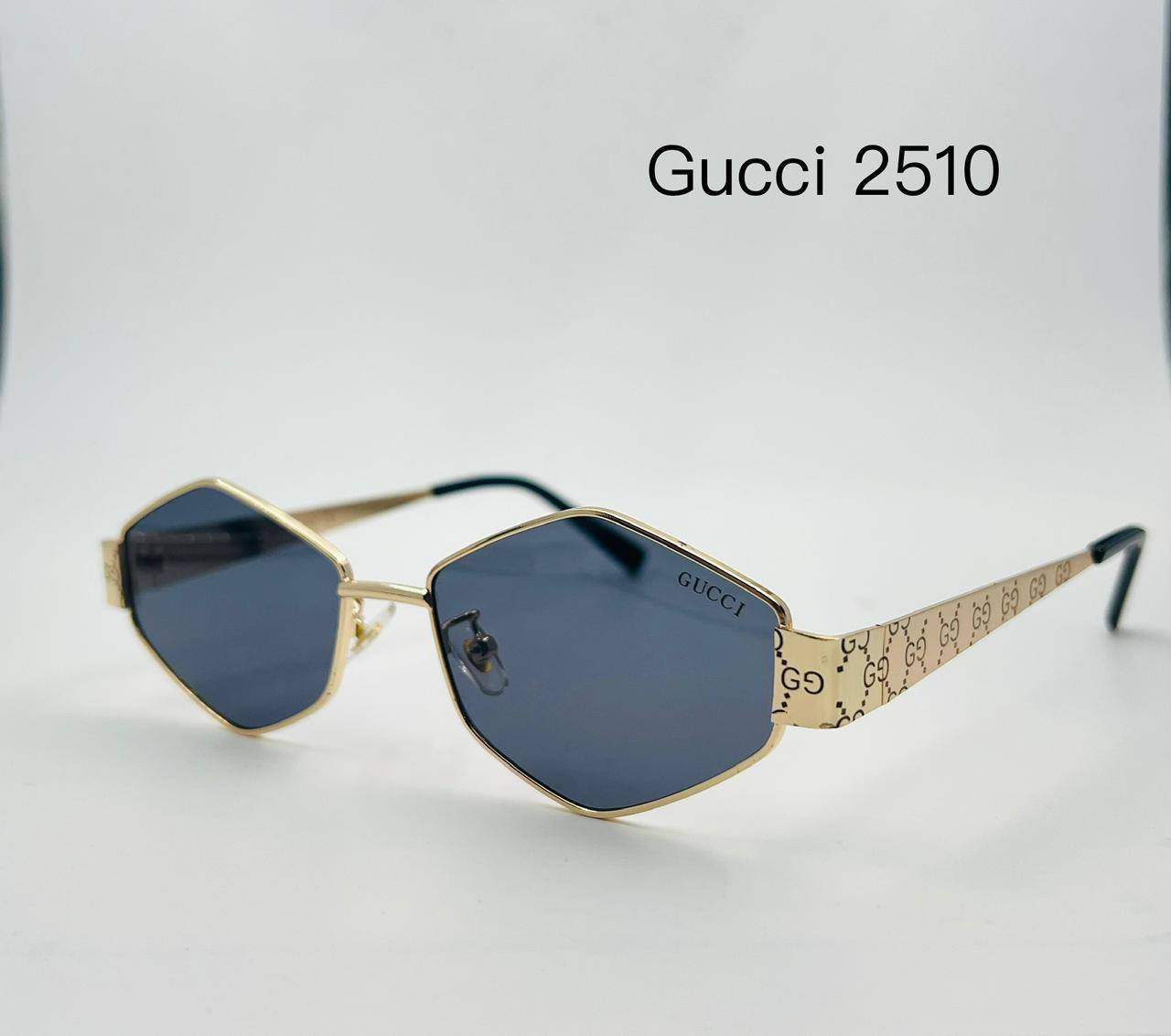 Gucci 💥*
Sunglasses 🕶️ 
good quality 💯
With master box 🗃️ 
50 dhs✅

Zain273
♥️♥️♥️