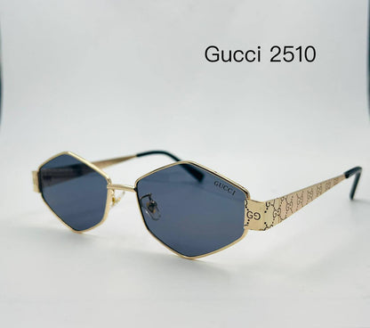 Gucci 💥*
Sunglasses 🕶️ 
good quality 💯
With master box 🗃️ 
50 dhs✅

Zain273
♥️♥️♥️