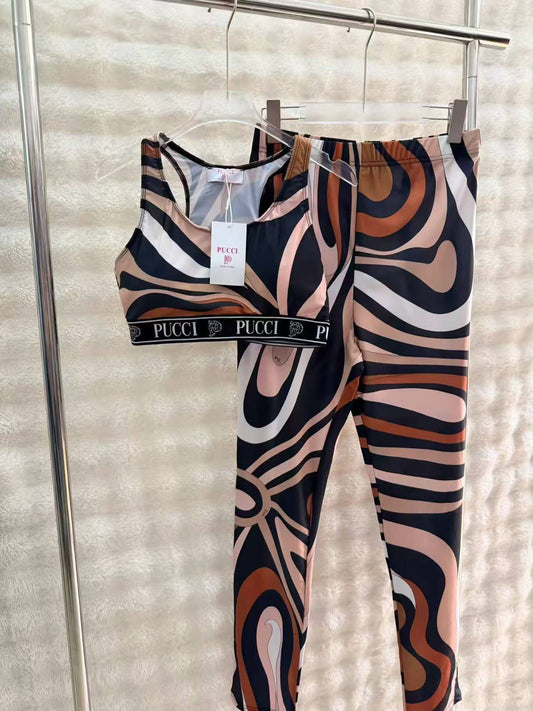 PUCCI
Women’s Set
Master Quality 
SML
350 dhs✅

Zain276
♥️♥️♥️