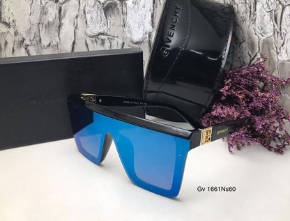 Sunglasses
70 dhs🪙💕

Zain126
♥️♥️♥️