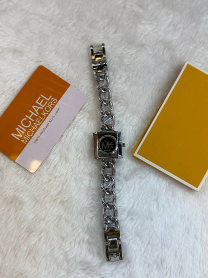 MK MEN👌
GOOD QUALITY 💕
60 dhs🪙

Zain133
♥️♥️♥️