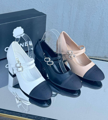 Chanel 
Size 36 to 41
110 dhs🪙💚

Zain21
♥️♥️♥️
