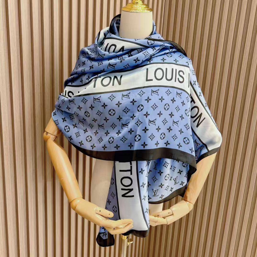 Silk scarf 
40 dhs❣️

Zain93
♥️♥️♥️