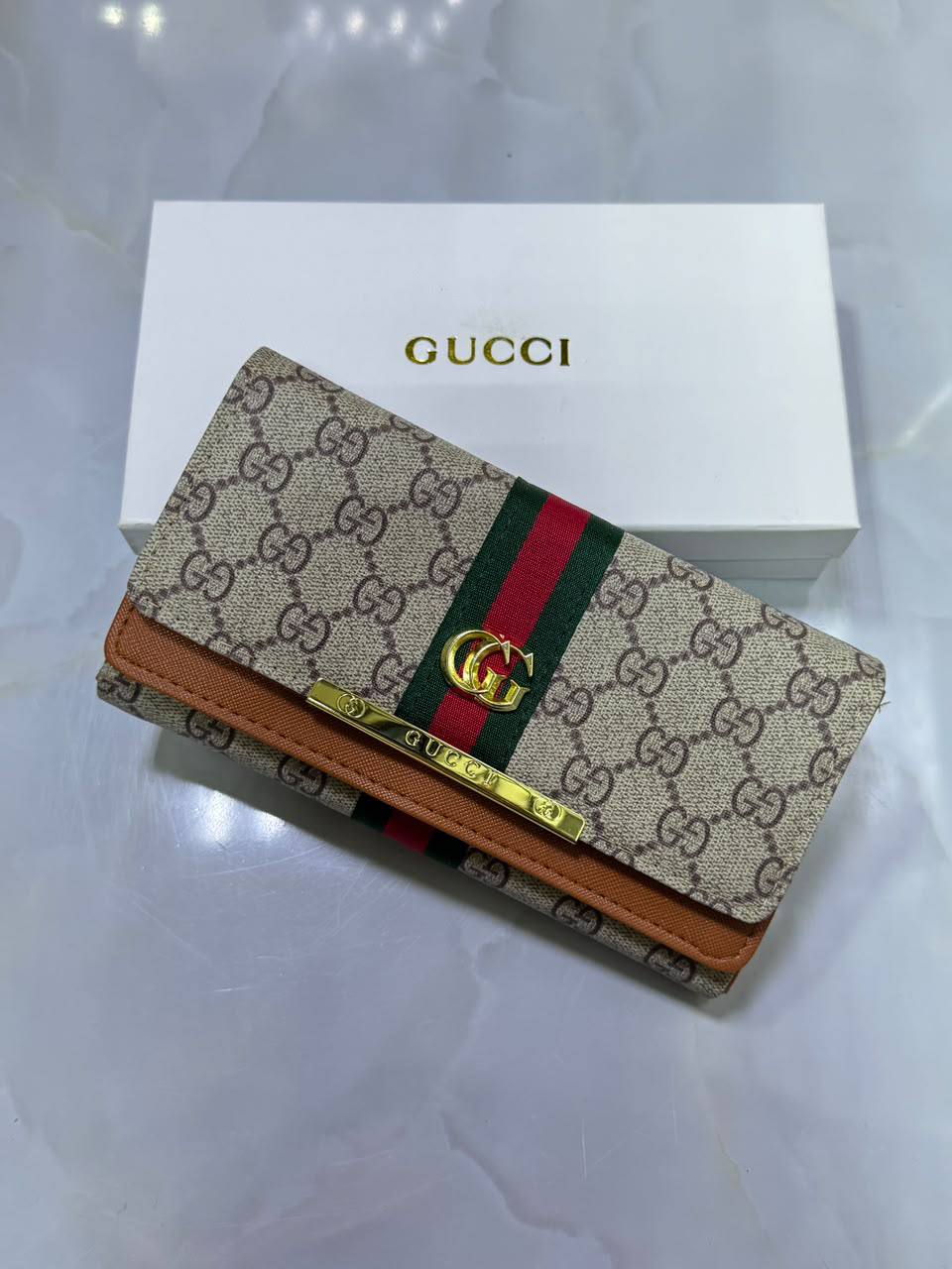 Gucci 
Coach

40 dhs🇦🇪🇦🇪🇦🇪

Zain50
♥️♥️♥️
