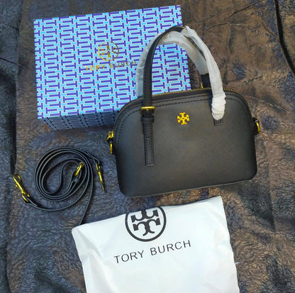 Coach
With box 
90 dhs🇦🇪🇦🇪

Zain235
♥️♥️♥️