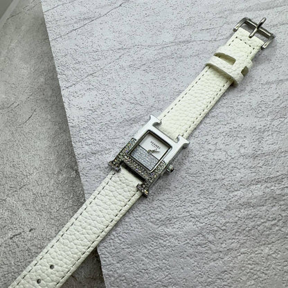 Hermes New Watch 
55 dhs🪙🌨️

Zain45
♥️♥️♥️