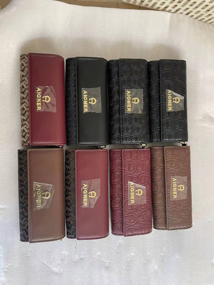Aigner - CH - Gucci - DKNY
85 dhs💓 
high quality With box New 21cm
🎁🎁🎁


Zain26
♥️♥️♥️